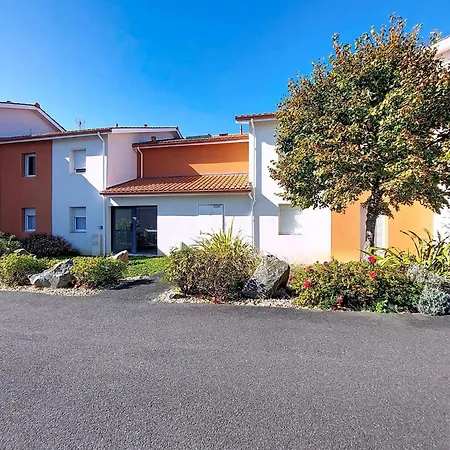 Daire Les Jardins D'aunis-2 By Interhome